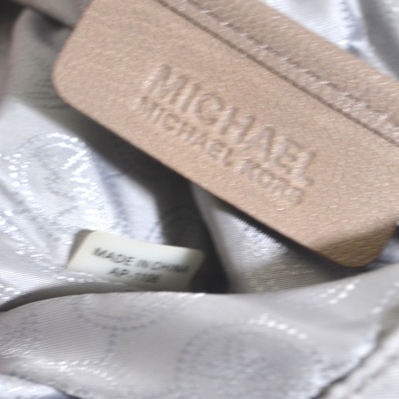 Authentic Michael Kors Taupe Leather Purse Bag - Picture 8 of 8